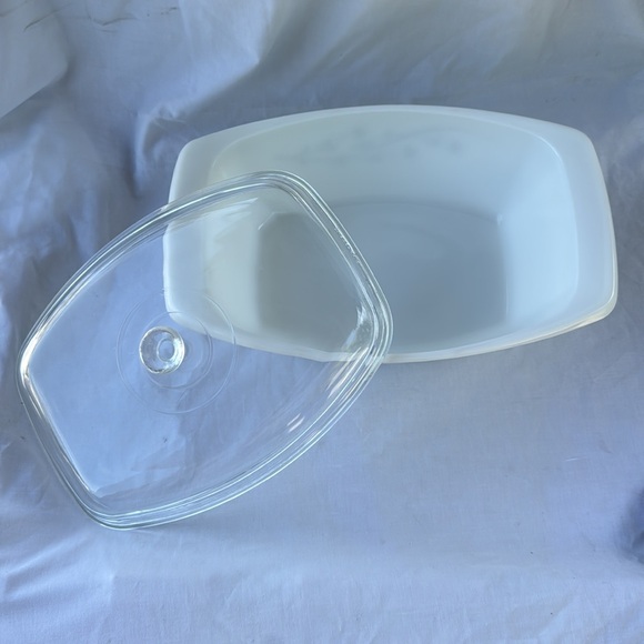 Vintage Pyrex #058 Golden Honeysuckle 4 Qt Gold Floral Casserole/Roaster w Lid - Picture 7 of 10